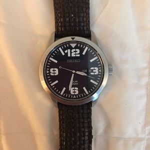 Men’s SOLAR Seiko w/Brown Leather Strap